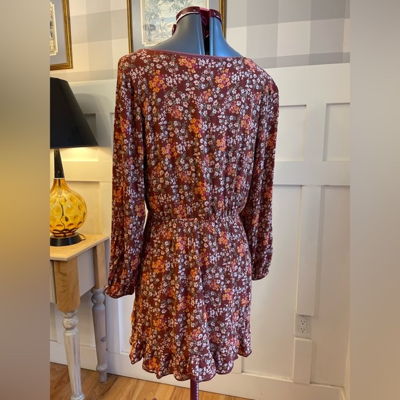 Floral Long Sleeve Dress Size Large - Picture 5 of 8